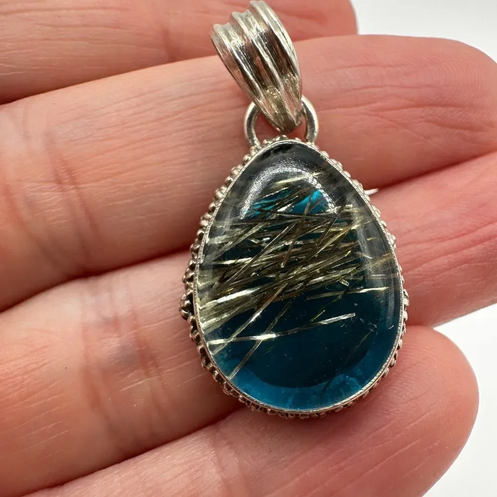 Stunning 15x20mm‎ pear blue dichroic glass and sterling silver pendant!